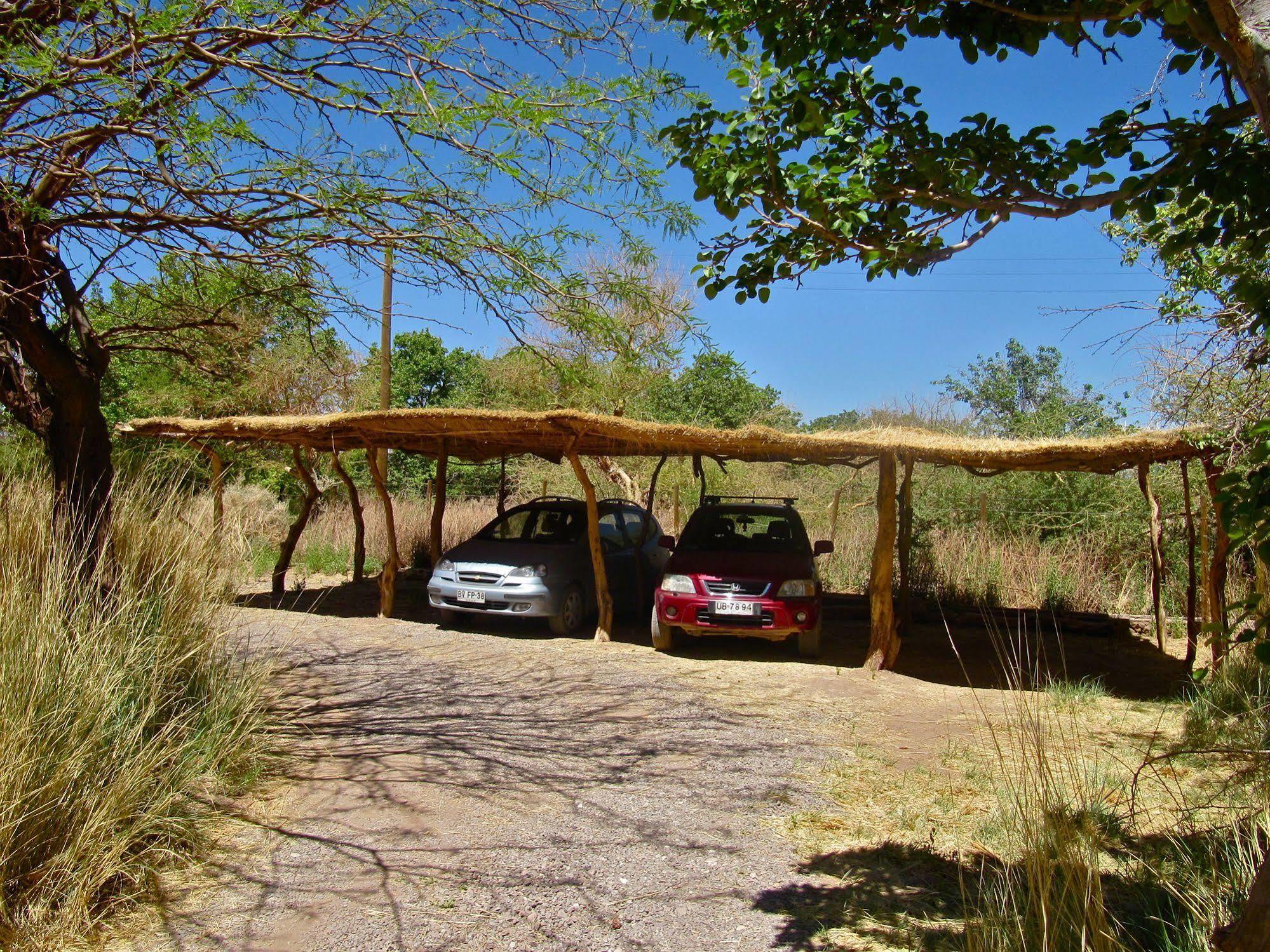 סן פדרו דה אטקאמה Rancho Quitapenas Bungalows מראה חיצוני תמונה