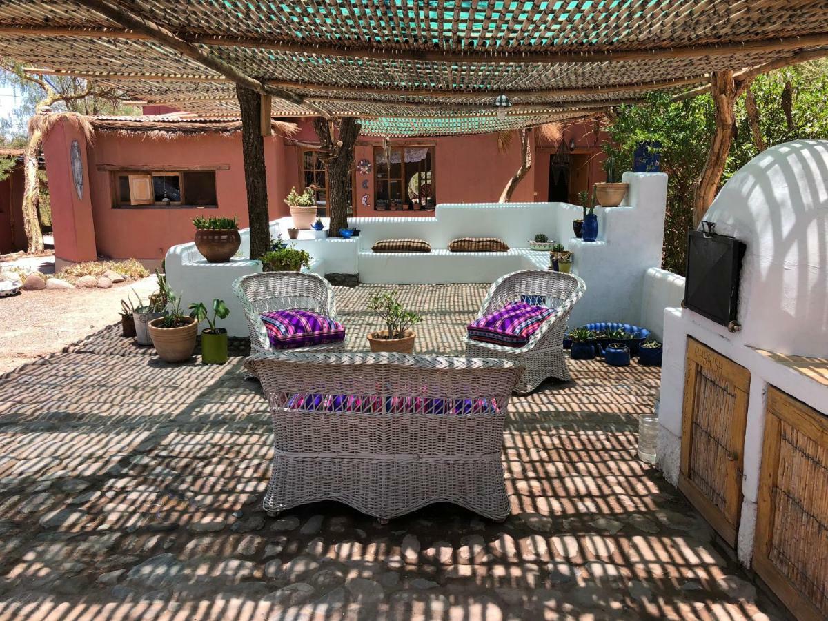 סן פדרו דה אטקאמה Rancho Quitapenas Bungalows חדר תמונה