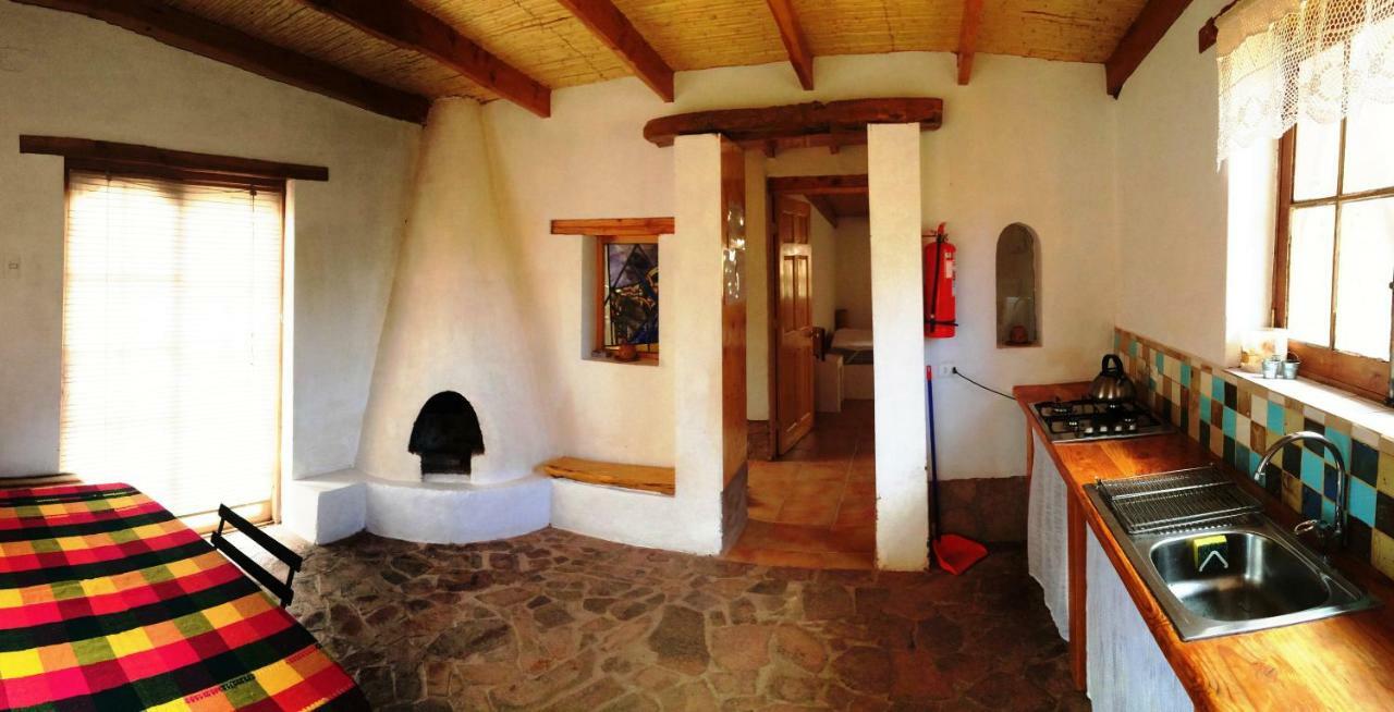 סן פדרו דה אטקאמה Rancho Quitapenas Bungalows מראה חיצוני תמונה